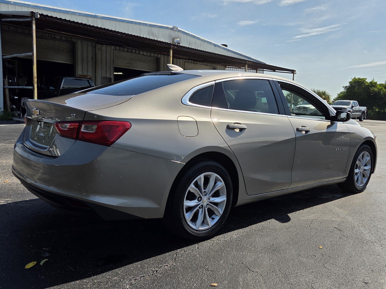 Certified 2023 Chevrolet Malibu LT FWD image 5
