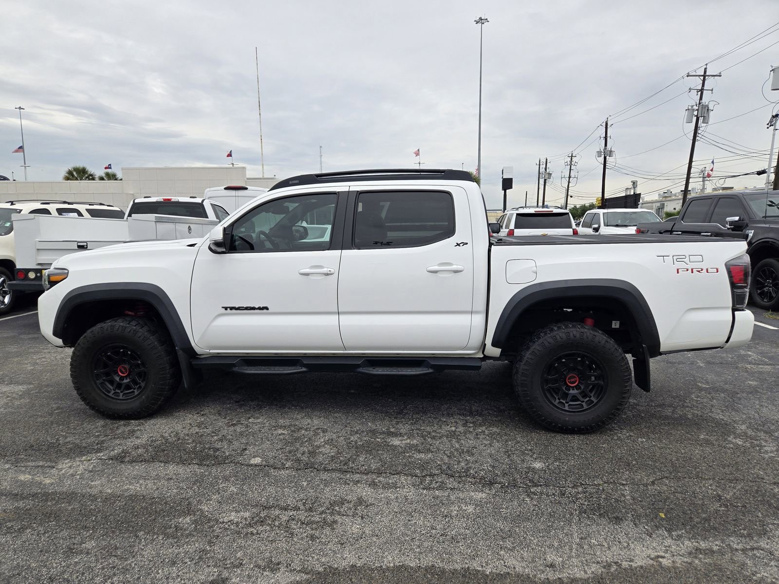 Used 2023 Toyota Tacoma TRD Pro AWD/4WD image 5