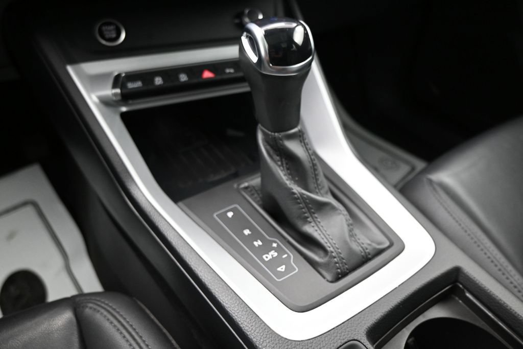 Used 2024 Audi Q3 2.0T Premium AWD/4WD image 23