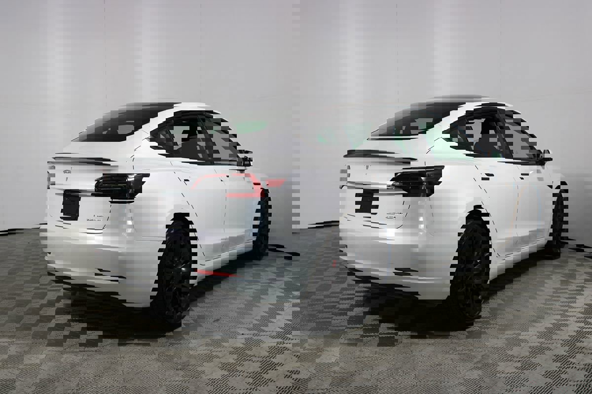 Used 2023 Tesla Model 3 Performance image 29