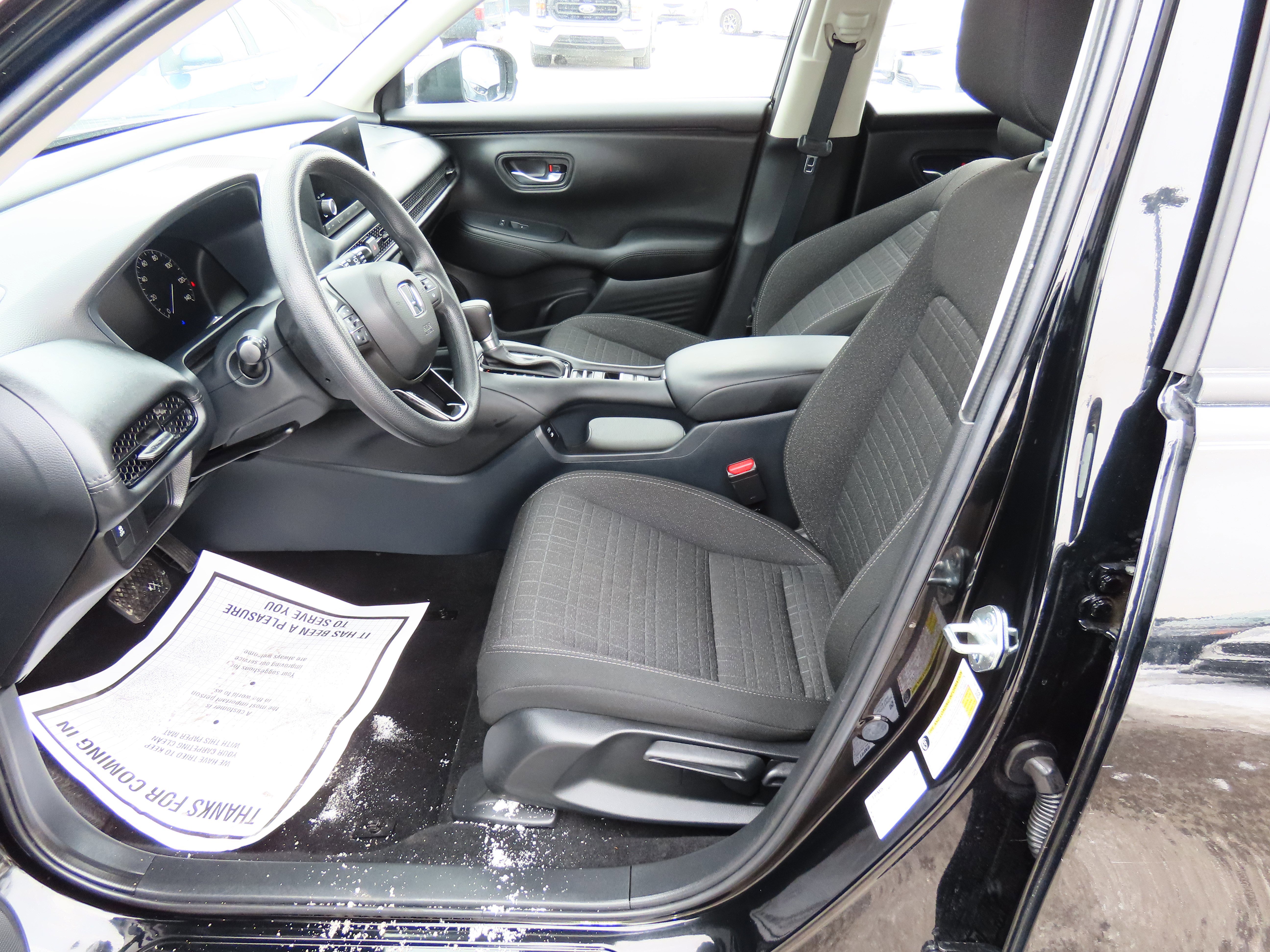 Used 2025 Honda HR-V LX image 36