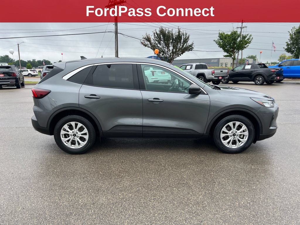 Used 2023 Ford Escape Active FWD image 7