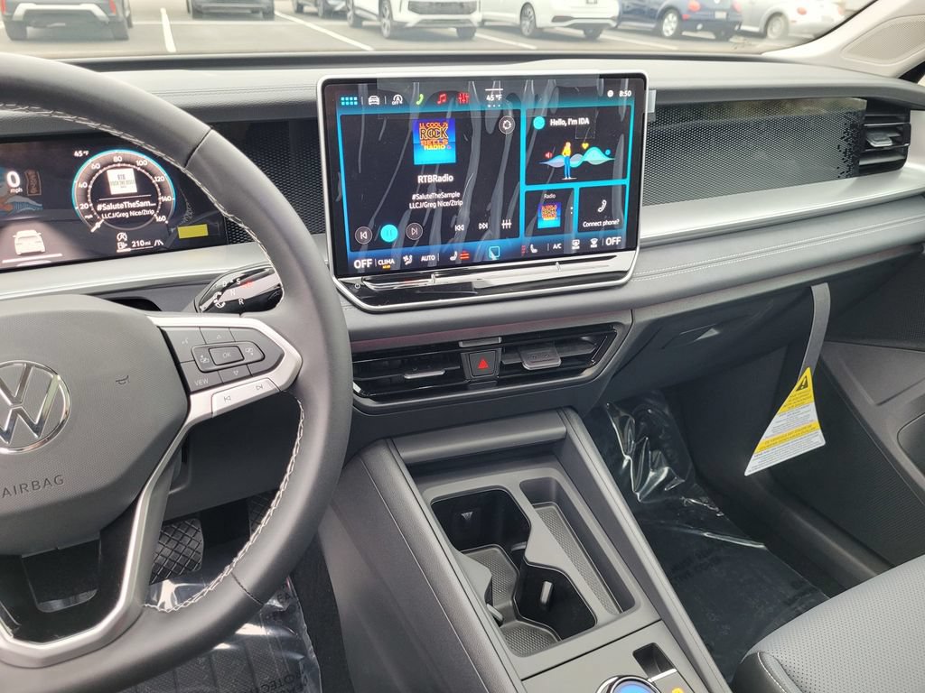 New 2026 Volkswagen Tiguan SE AWD/4WD image 18