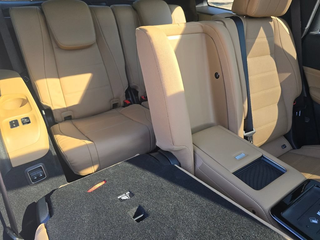 New 2026 Mercedes-Benz GLS 580 4MATIC image 21