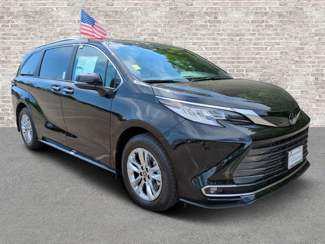 New 2026 Toyota Sienna Limited
