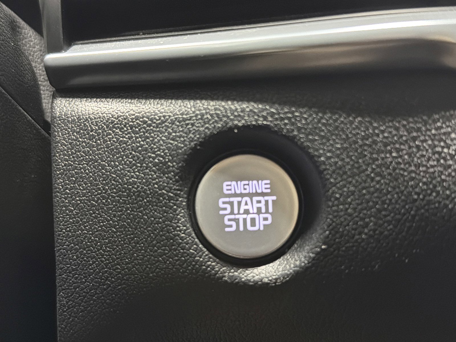 Used 2025 Kia Sorento SX image 25