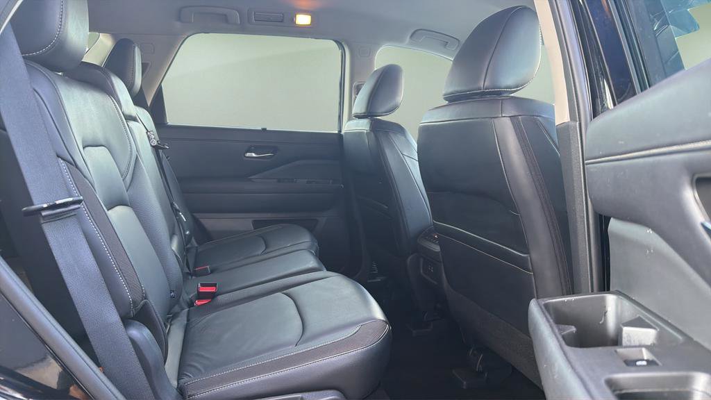 Certified 2024 Nissan Pathfinder SL image 21