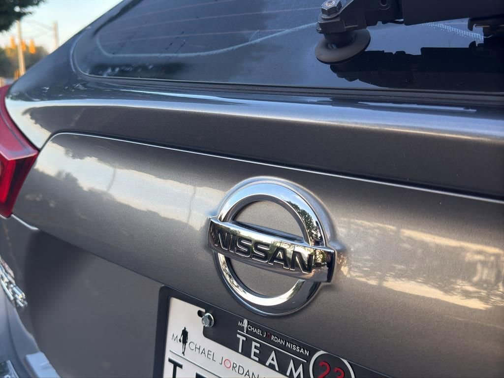 Certified 2022 Nissan Rogue Sport SV w/ Technology Package image 13