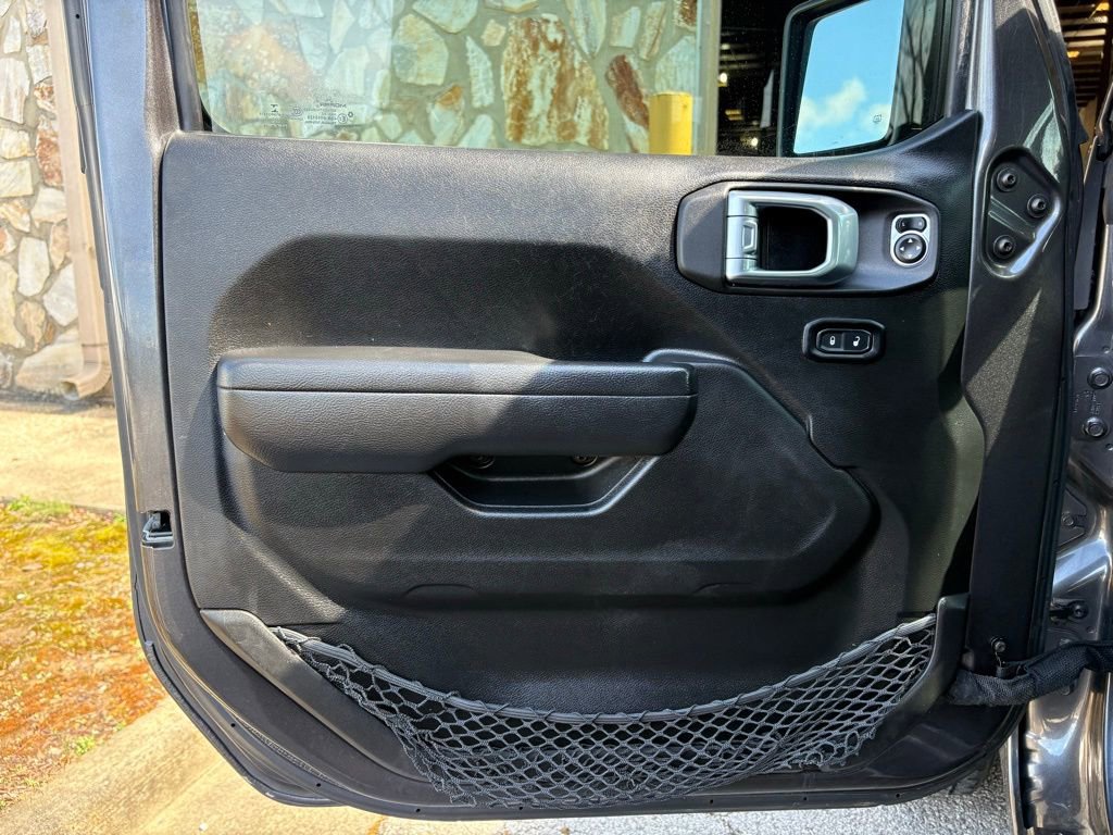 Used 2022 Jeep Gladiator Sport image 15