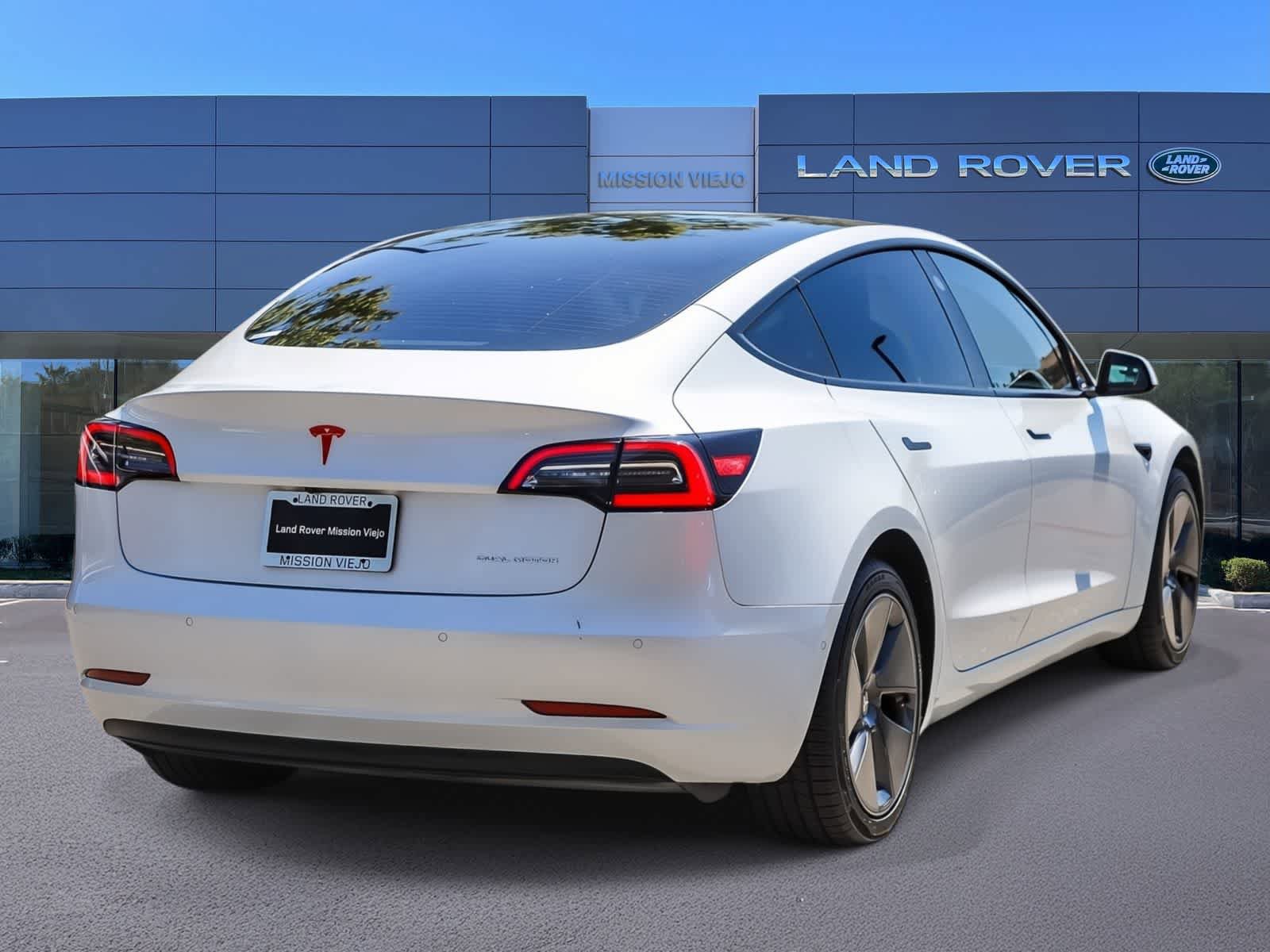Used 2022 Tesla Model 3 Long Range AWD/4WD image 4