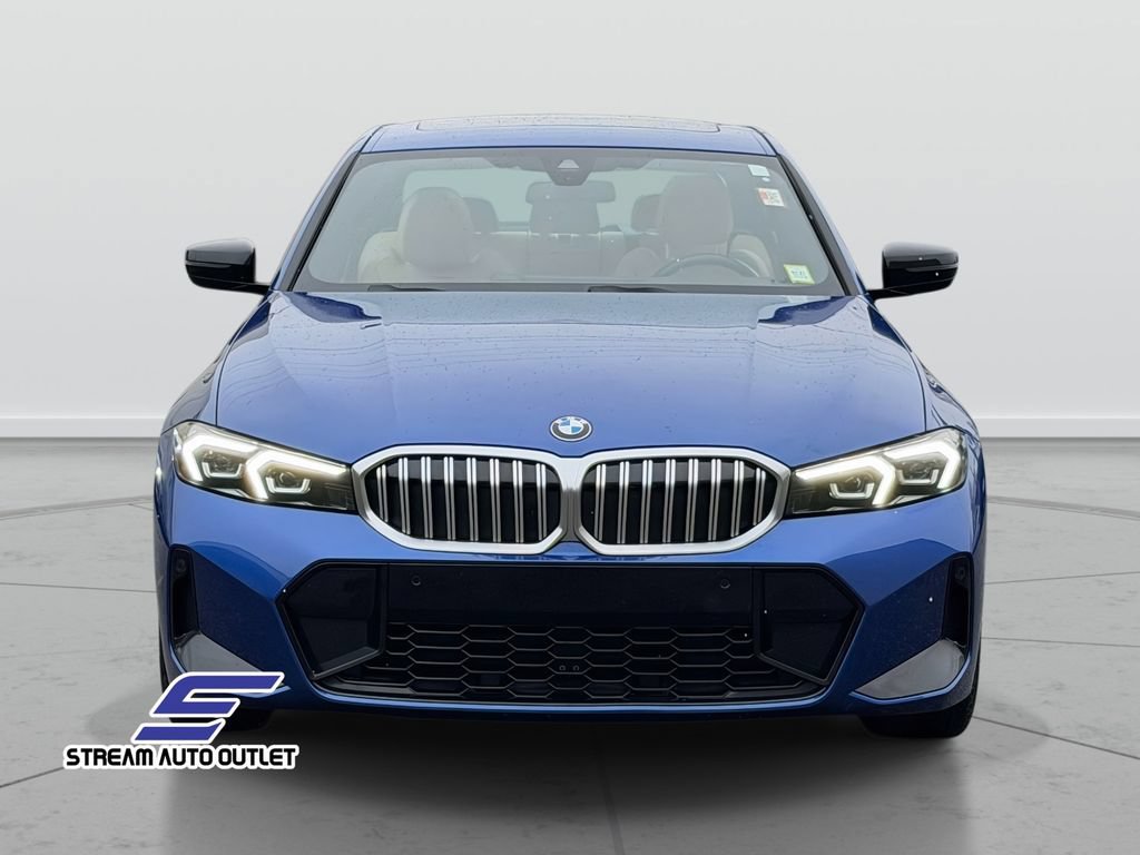 Used 2025 BMW 330i xDrive Sedan AWD/4WD image 2