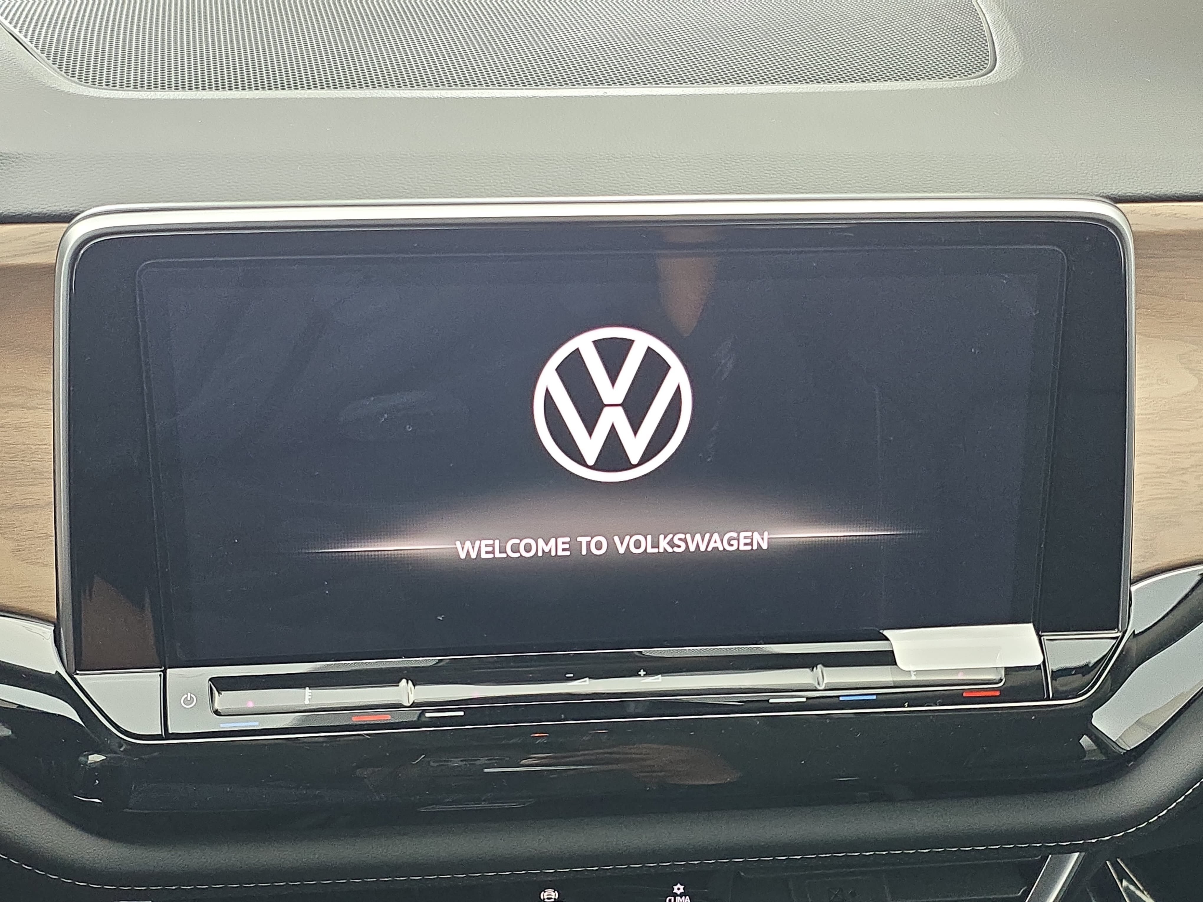 New 2026 Volkswagen Atlas SE AWD/4WD image 22