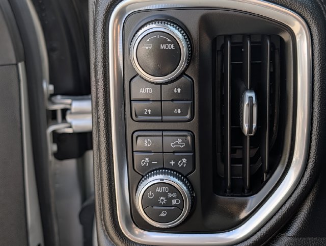 Used 2020 GMC Sierra 3500 SLT w/ Gooseneck/5TH Wheel Package AWD/4WD image 22