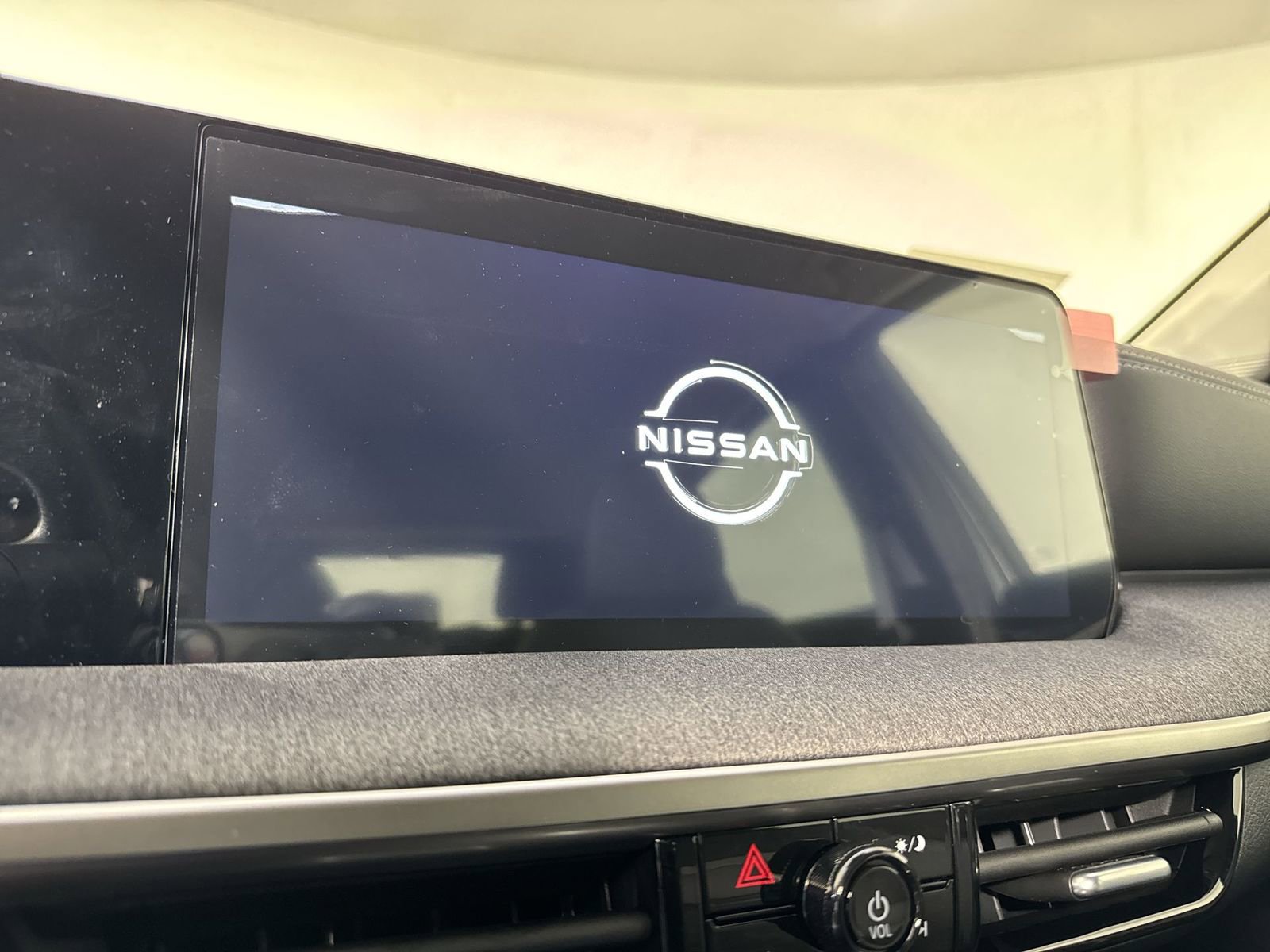 New 2025 Nissan Kicks SV image 6