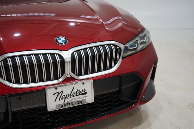 Used 2025 BMW 330i xDrive Sedan w/ M Sport Package image 9