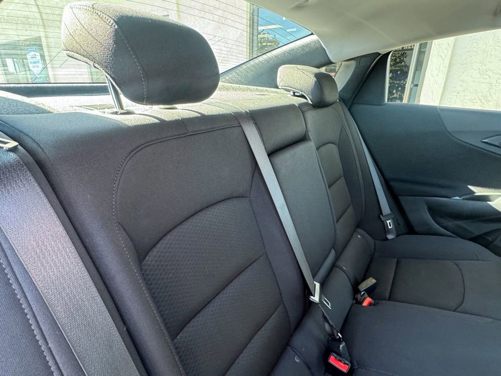 Used 2024 Chevrolet Malibu LT image 21