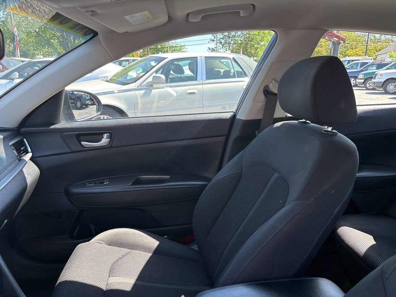Used 2019 Kia Optima LX FWD image 10