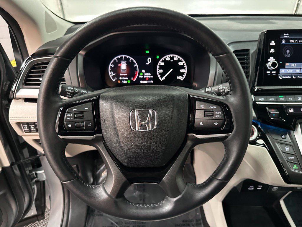 Used 2025 Honda Odyssey Touring image 13