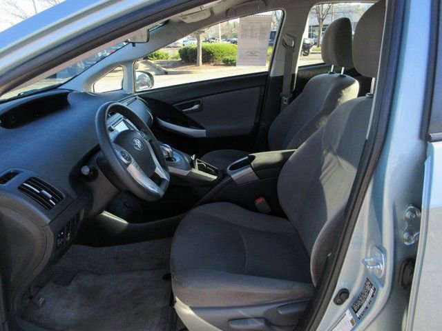 Used 2015 Toyota Prius Two image 10