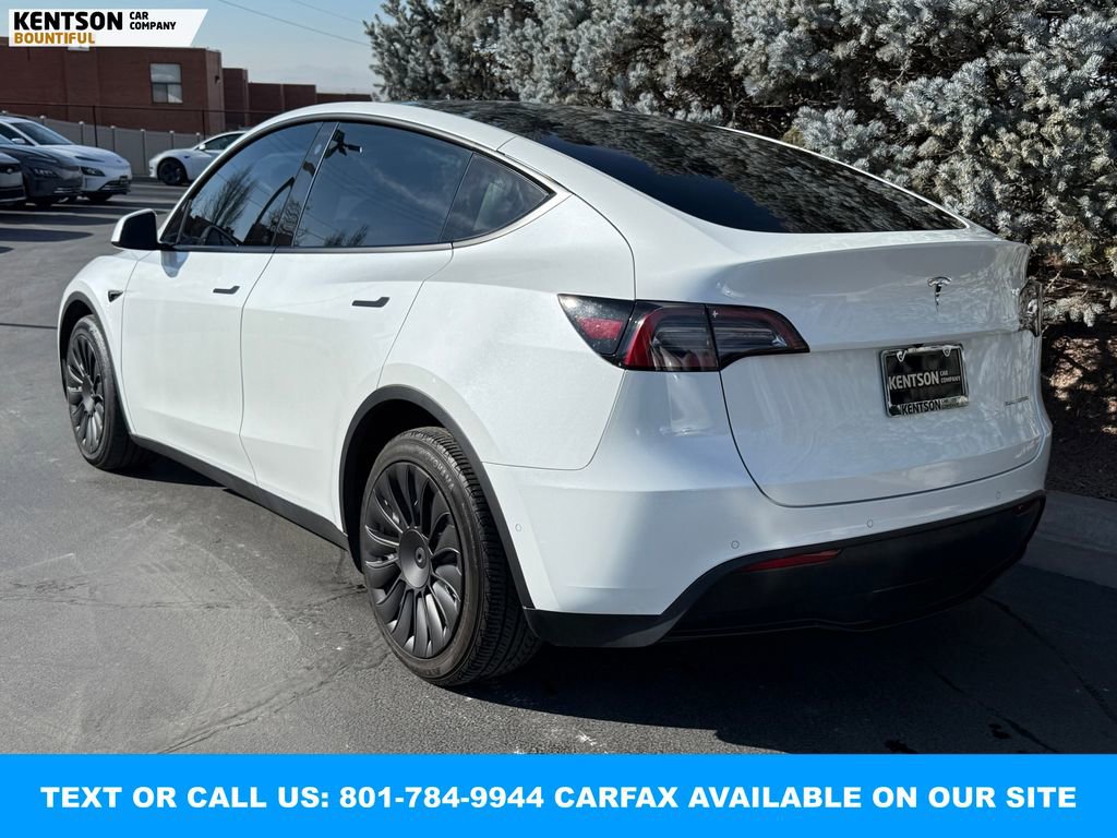 Used 2022 Tesla Model Y Long Range image 5