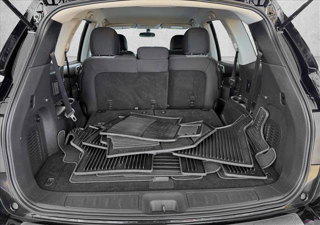 Used 2017 Nissan Pathfinder S image 7