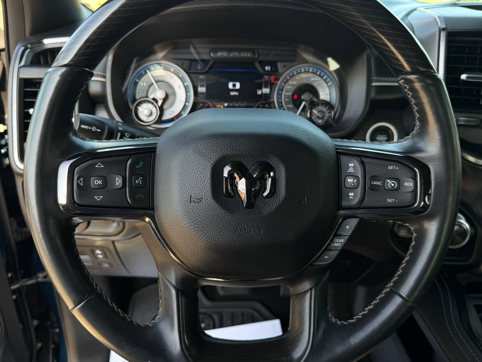 Used 2022 RAM 1500 Limited AWD/4WD image 24