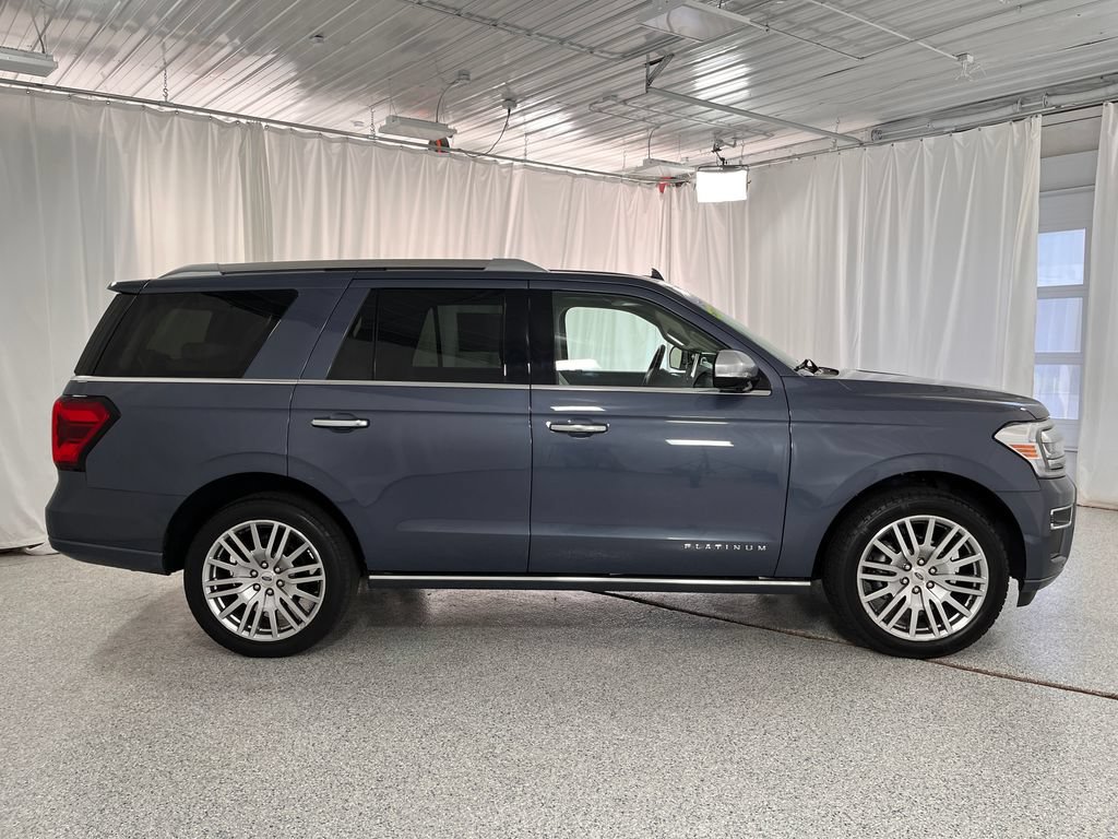 Used 2023 Ford Expedition Platinum AWD/4WD image 15