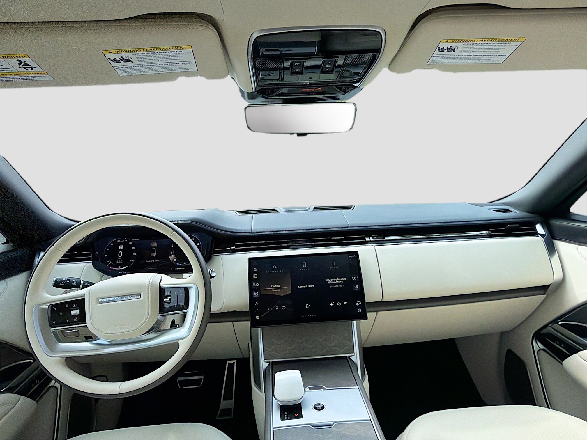 Used 2025 Land Rover Range Rover SV image 17