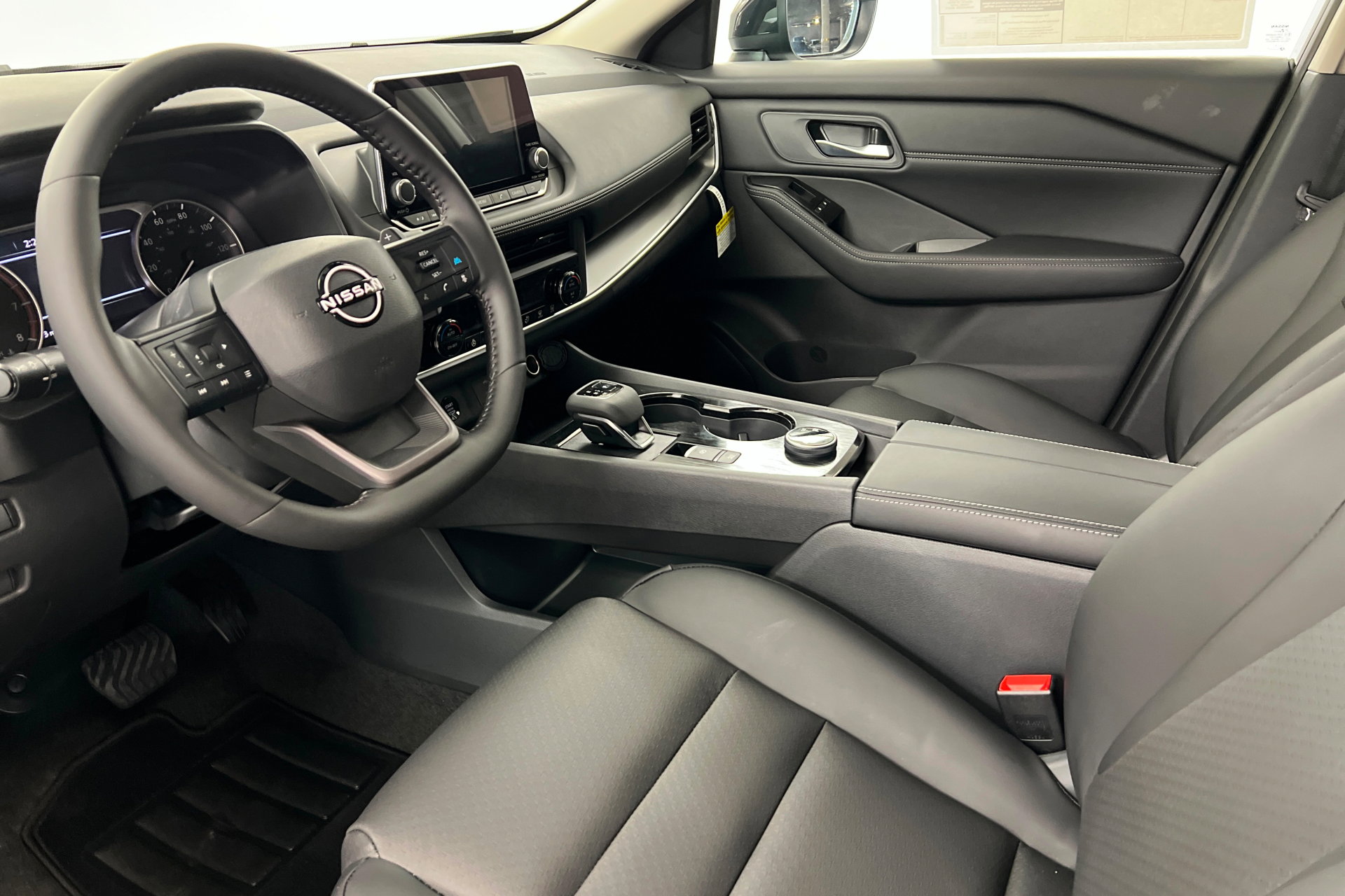 New 2026 Nissan Rogue SV image 15