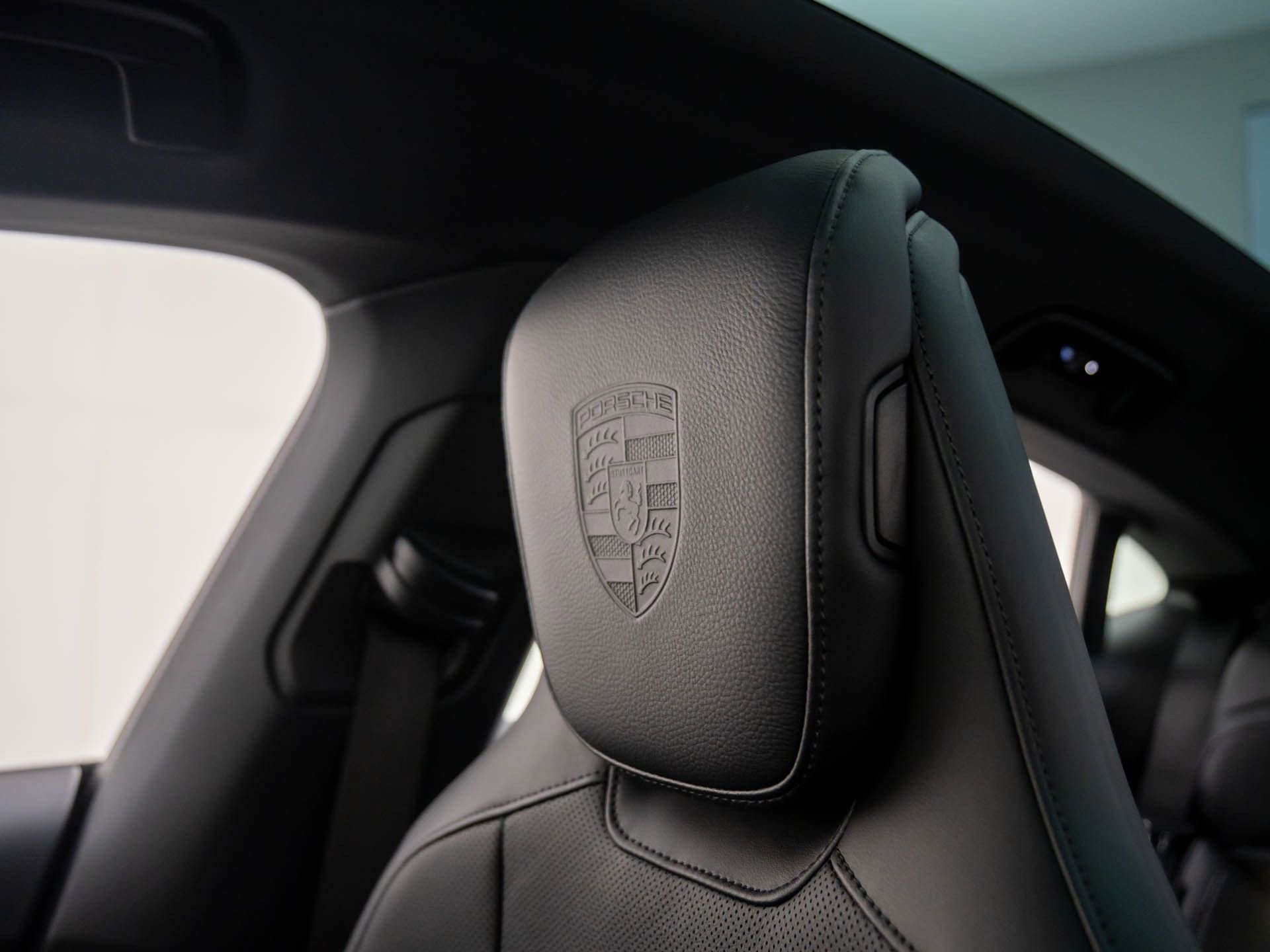 New 2026 Porsche Taycan image 29