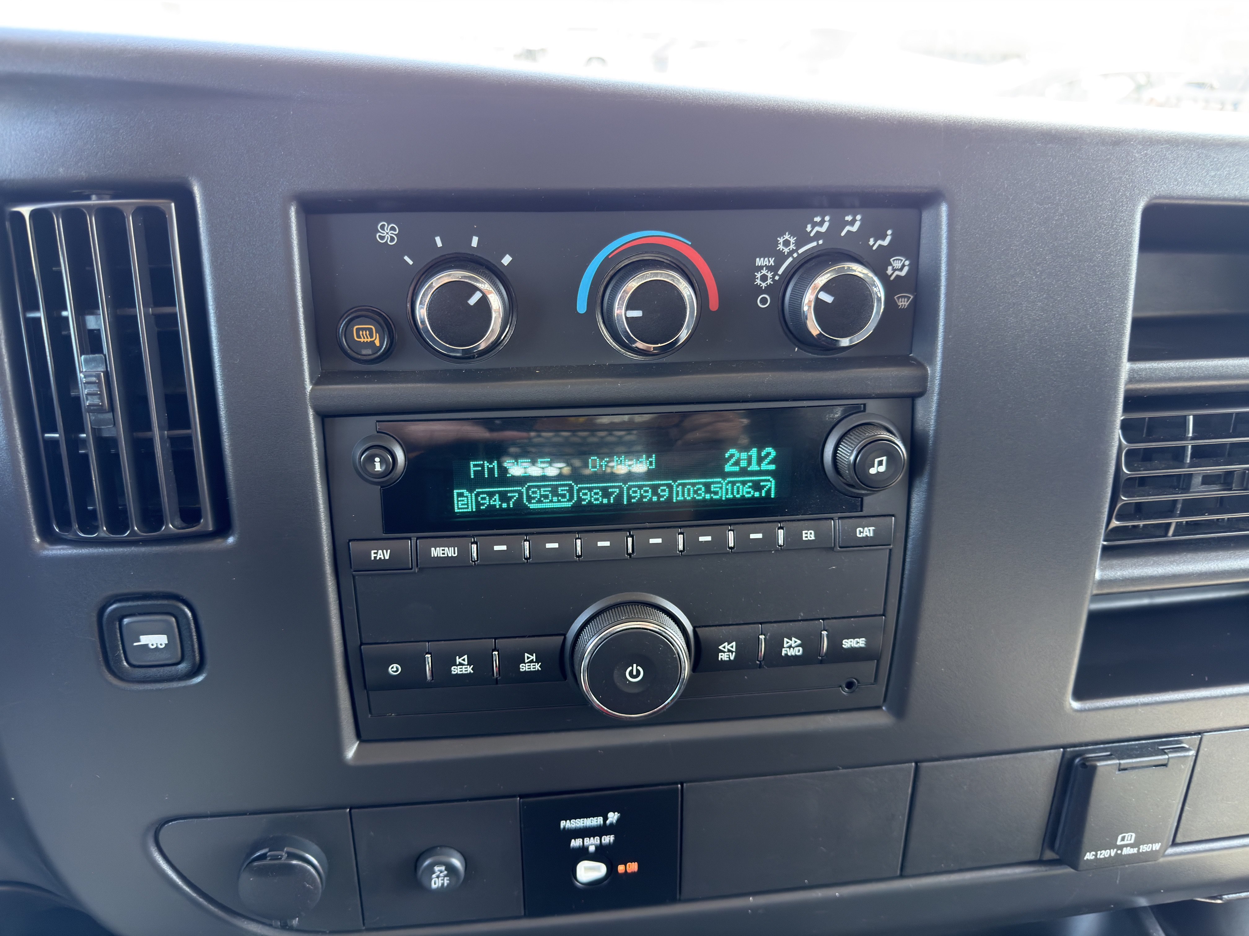 Used 2025 GMC Savana 2500 w/ Driver Convenience Package RWD image 26