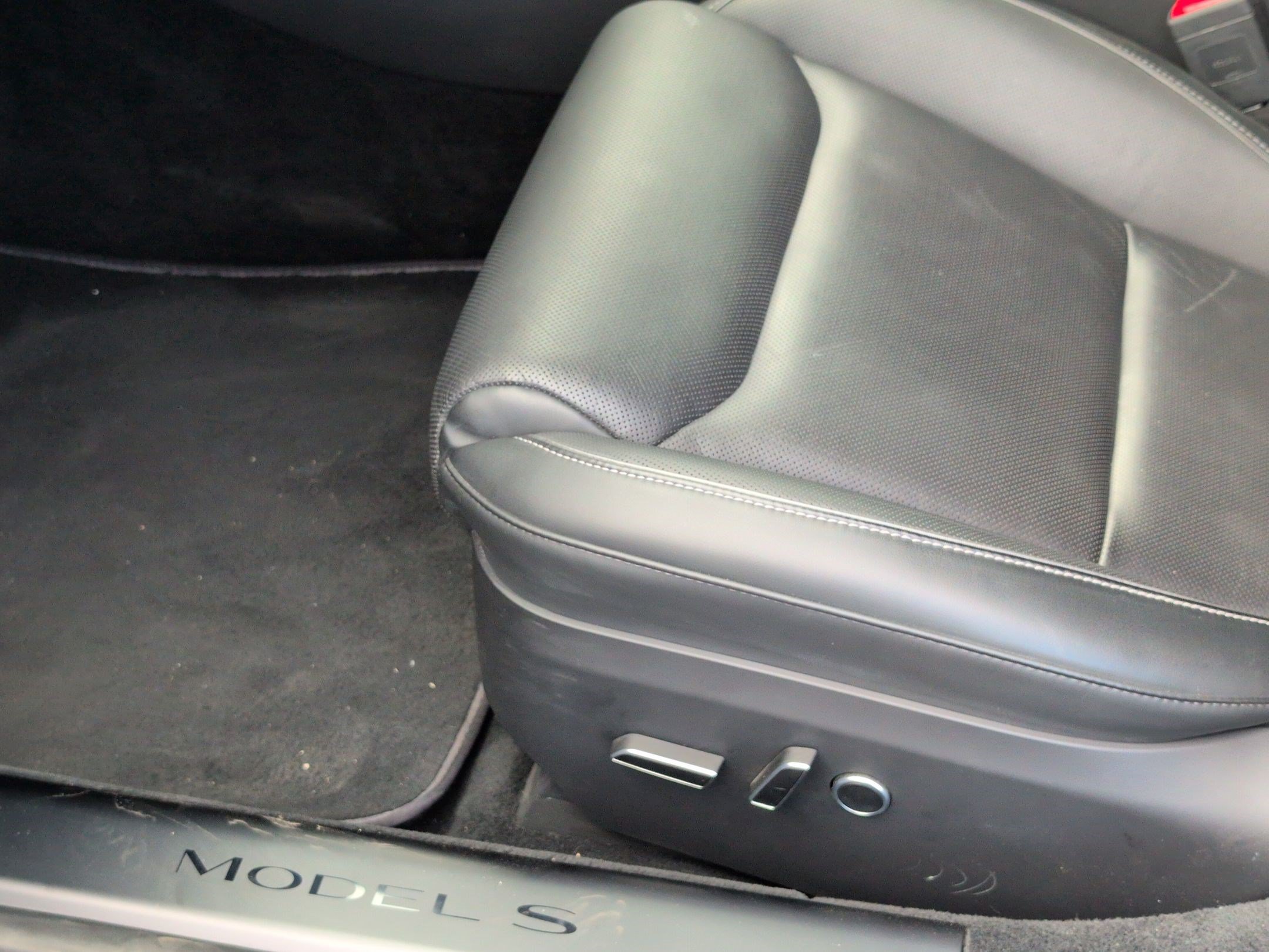 Used 2022 Tesla Model S Plaid AWD/4WD image 17