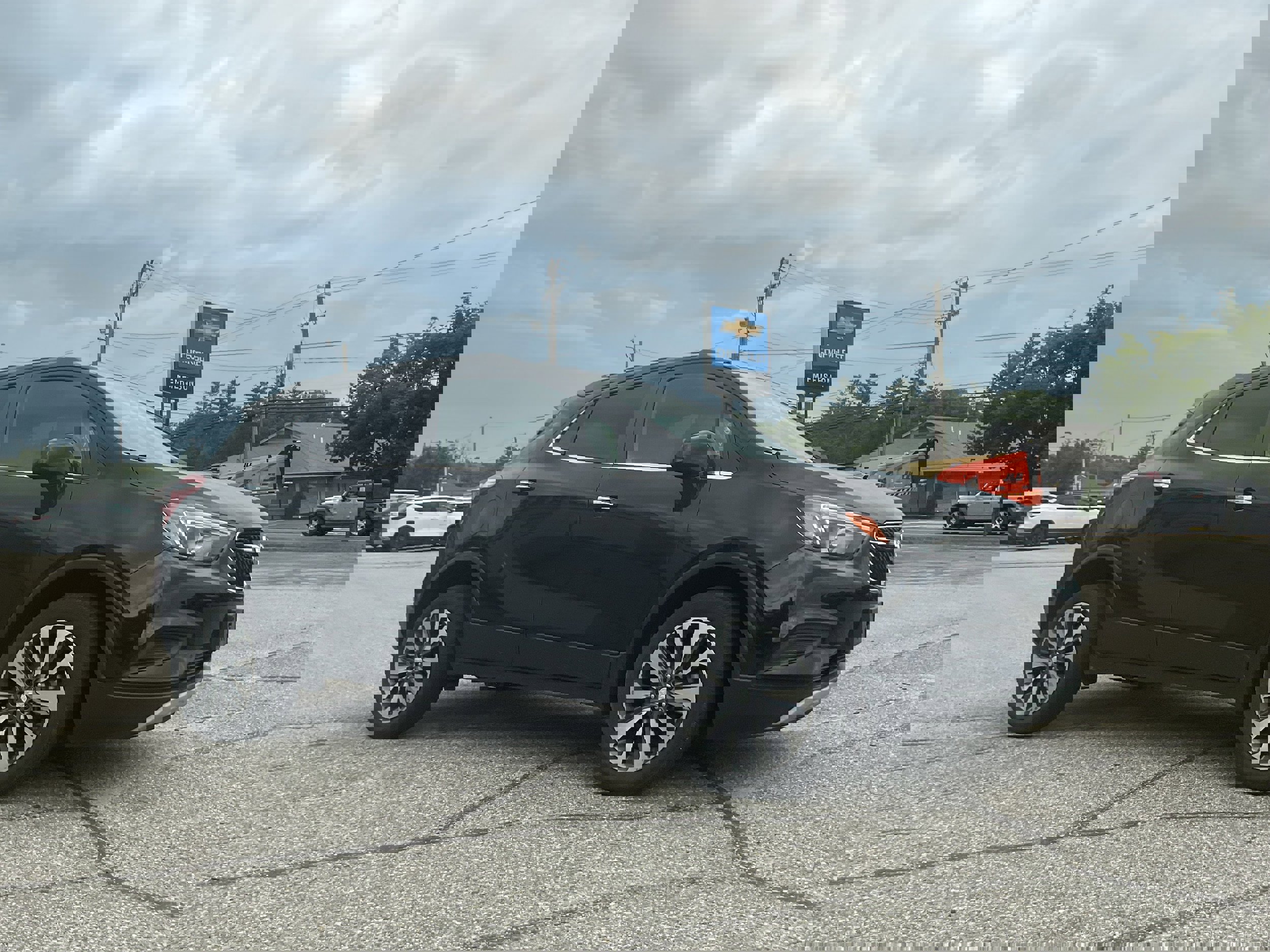Certified 2022 Buick Encore Preferred image 2