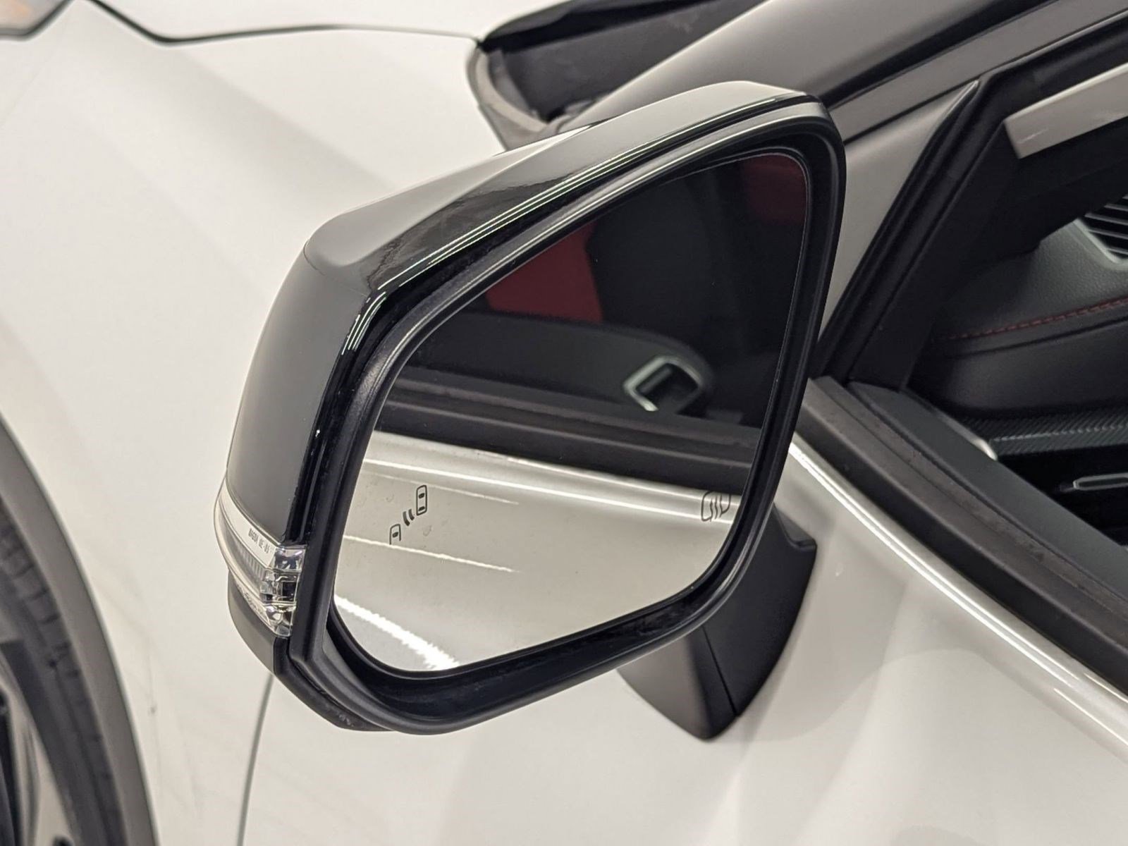 Used 2023 Toyota Highlander XSE image 37