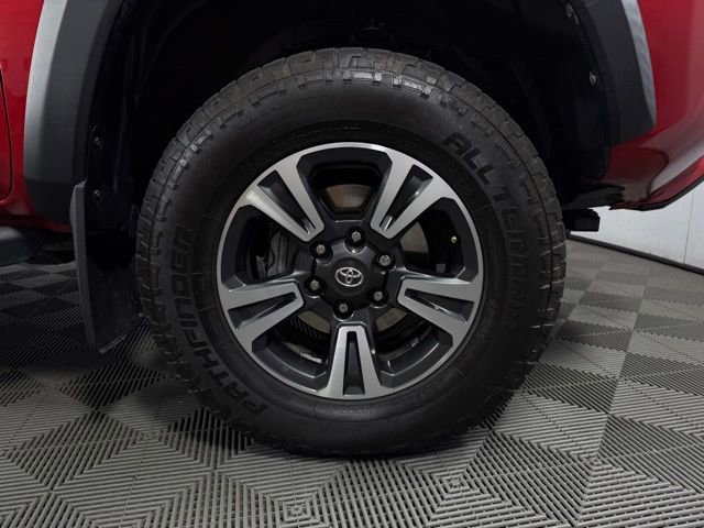 Used 2021 Toyota Tacoma TRD Off-Road AWD/4WD image 10