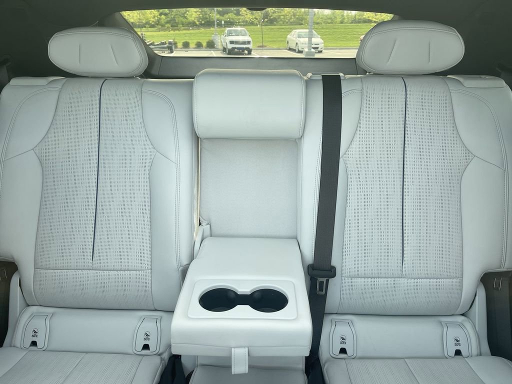 Certified 2024 Cadillac Lyriq Luxury AWD/4WD image 26