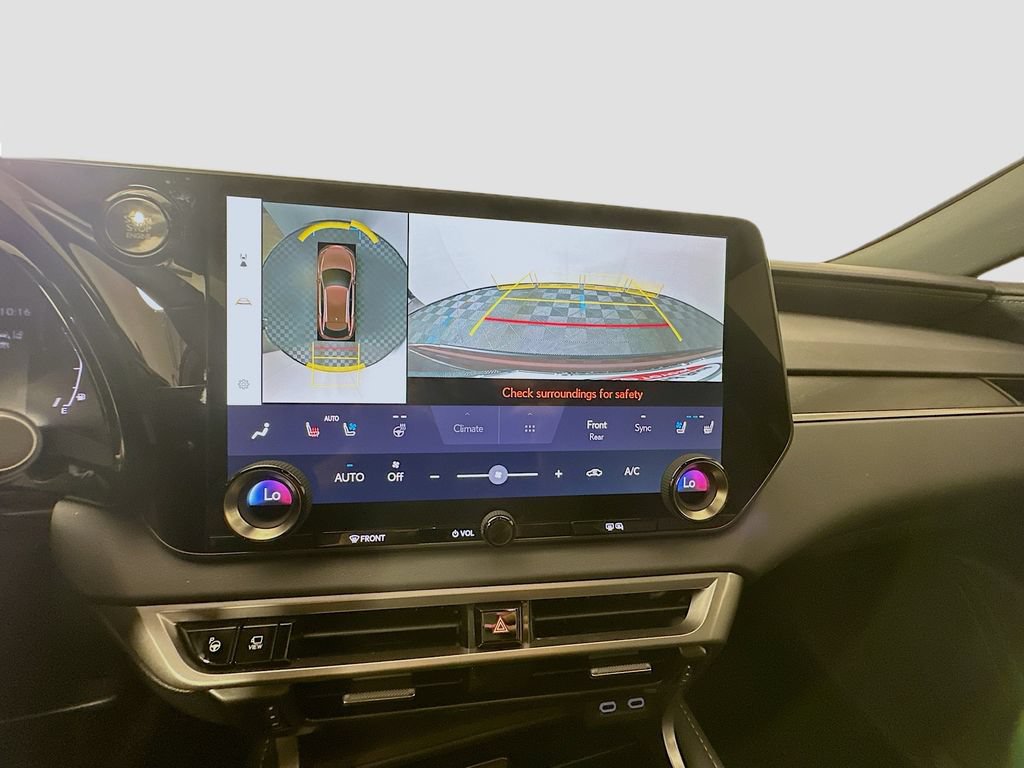 New 2026 Hyundai Venue SEL FWD image 17