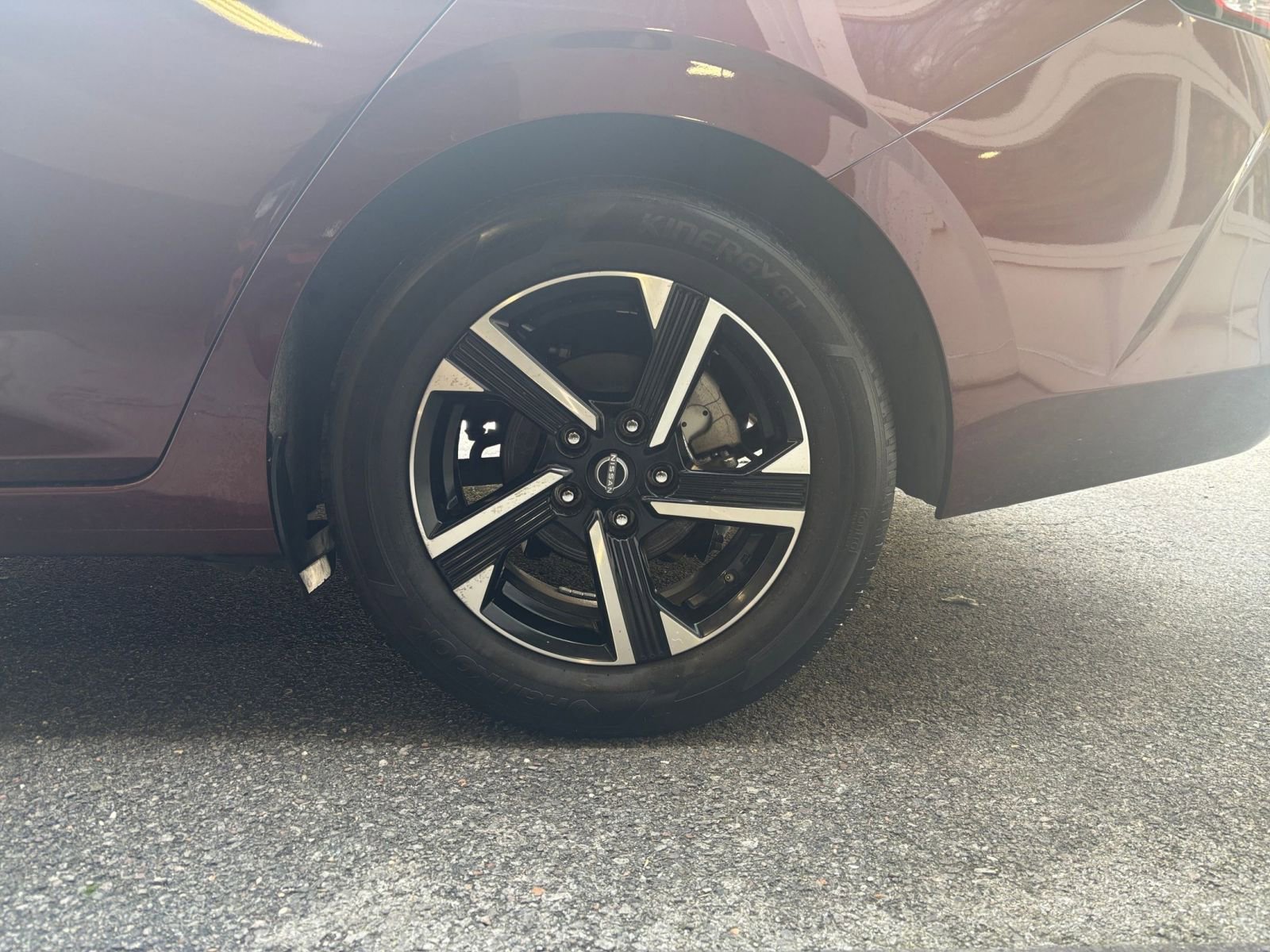 Used 2024 Nissan Sentra SV FWD image 29