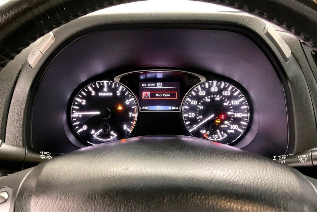 Used 2018 Nissan Pathfinder SV w/ Cargo Package AWD/4WD image 12