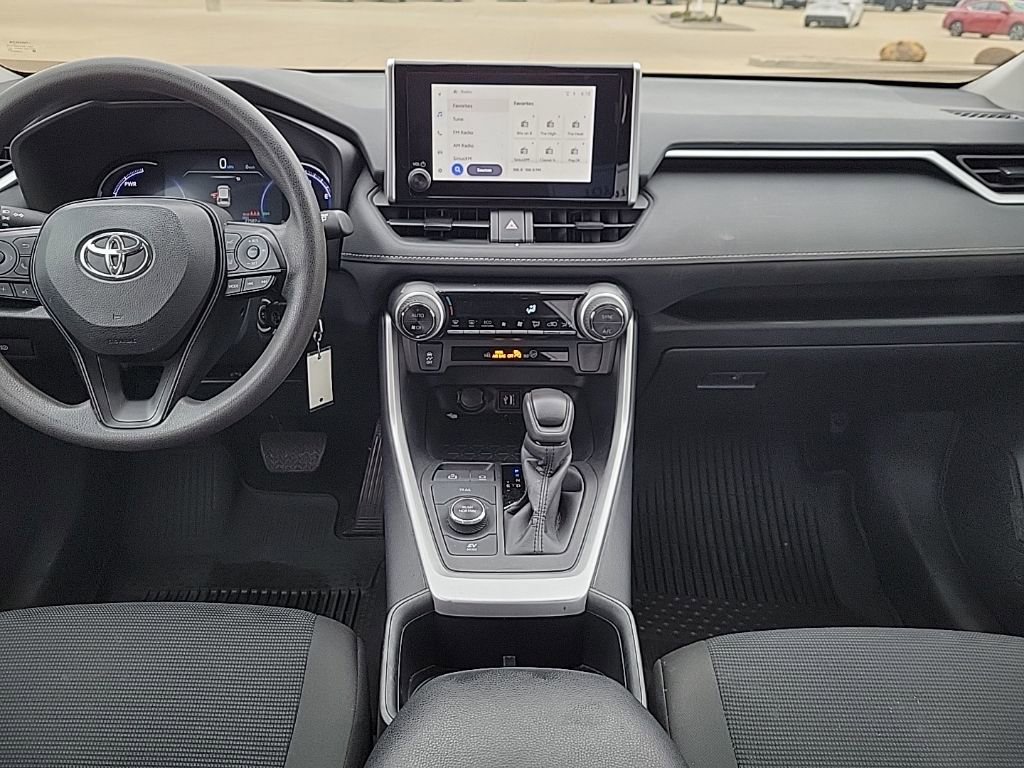Used 2024 Toyota RAV4 LE image 11