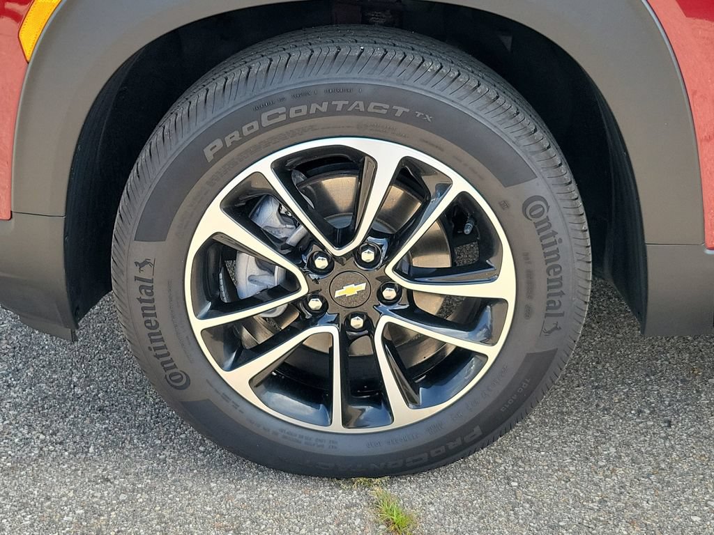 Used 2024 Chevrolet TrailBlazer LT w/ Convenience Package FWD image 6