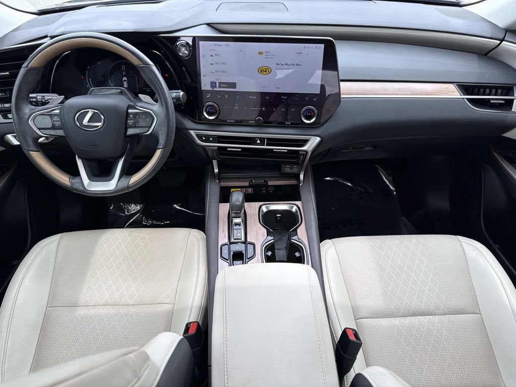 Used 2024 Lexus RX 350 Premium Plus w/ Convenience Package FWD image 17