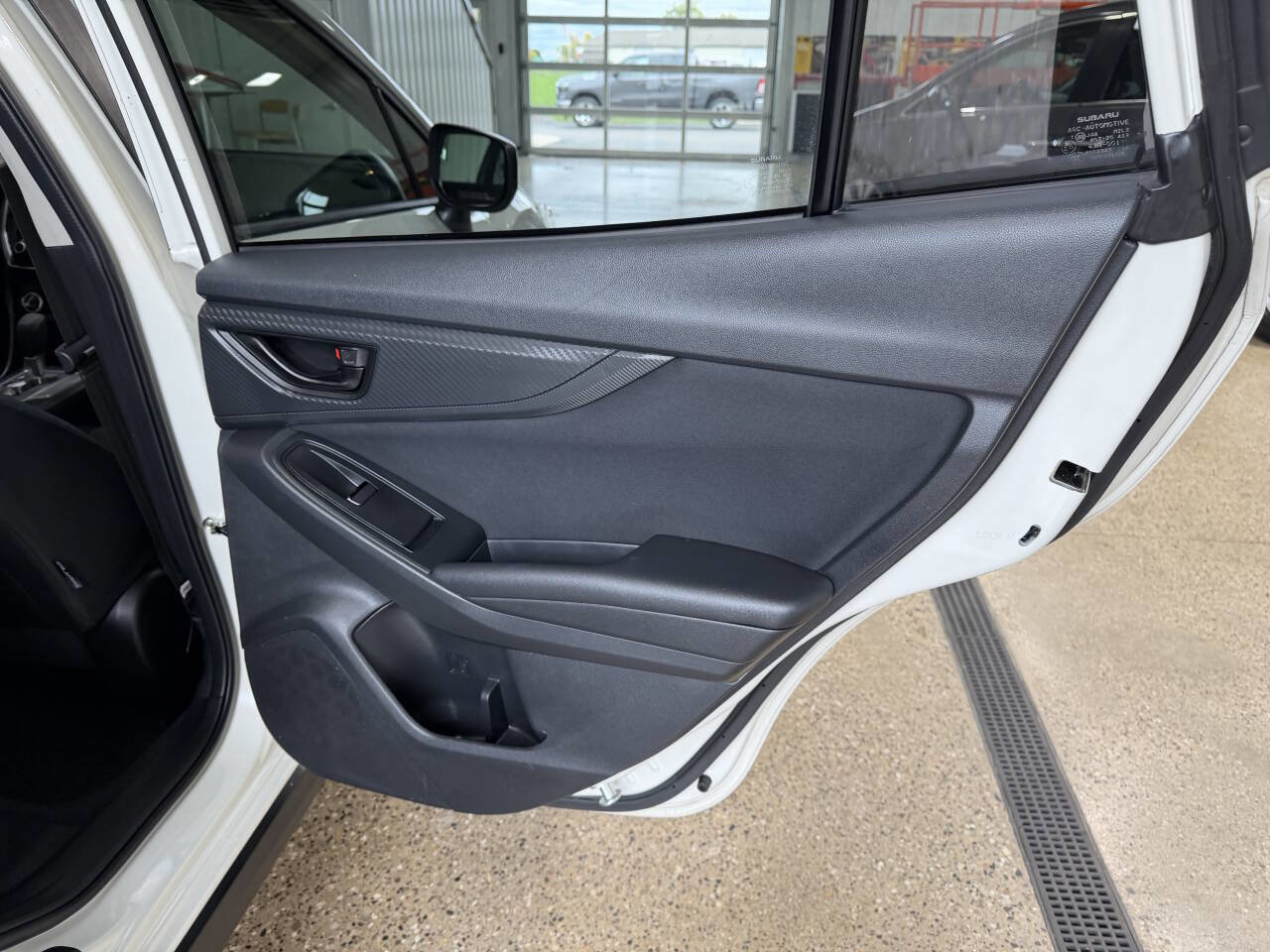 Used 2022 Subaru Crosstrek 2.0i image 8