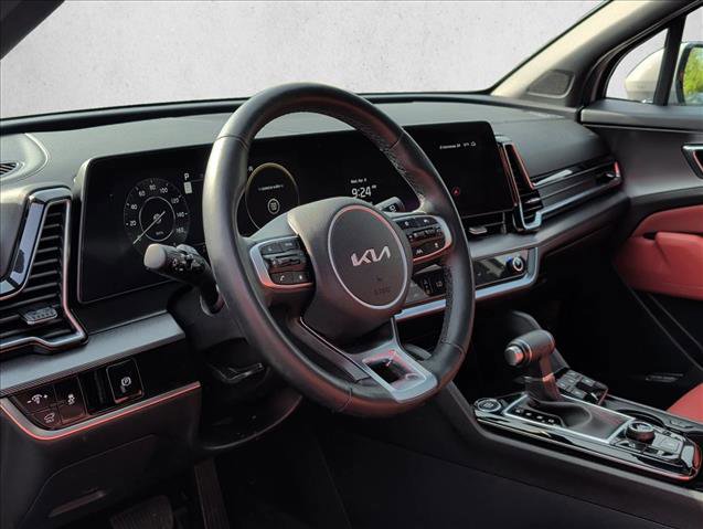 Used 2025 Kia Sportage SX image 9