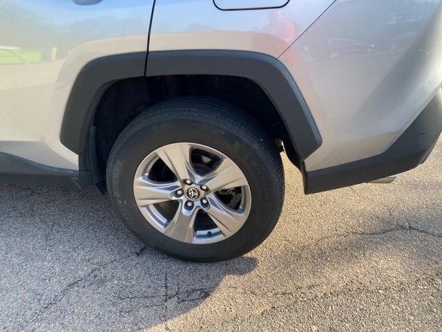 Used 2023 Toyota RAV4 XLE w/ Convenience Package FWD image 13
