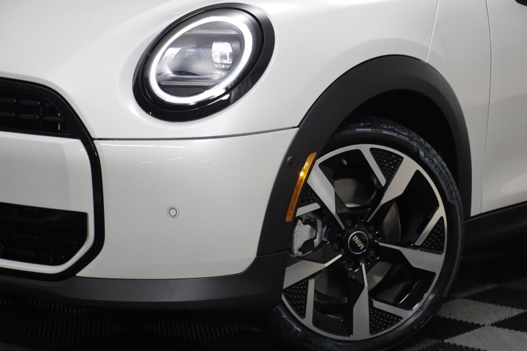 New 2026 MINI Cooper 4-Door Hardtop FWD image 4