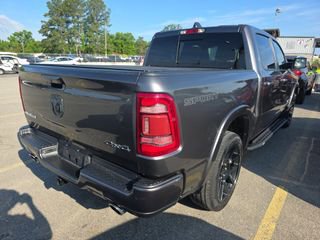 Used 2022 RAM 1500 Laramie AWD/4WD image 5