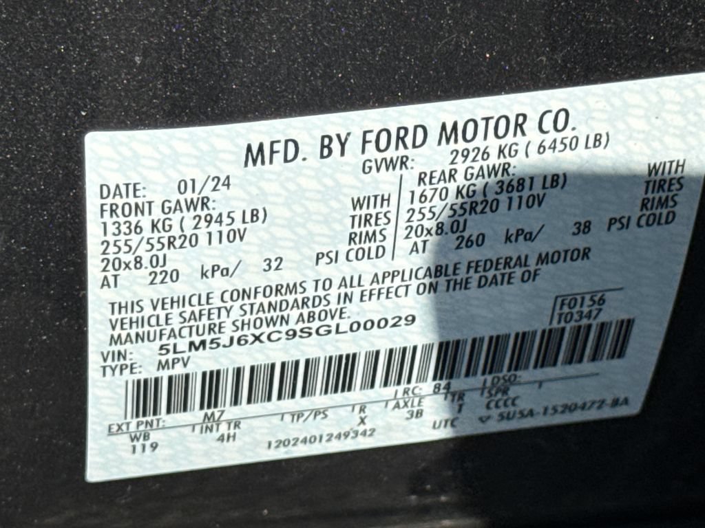 Used 2025 Lincoln Aviator AWD w/ Equipment Group 101A image 34