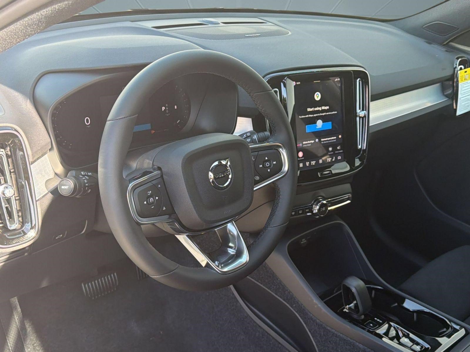 New 2026 Volvo XC40 B5 Ultra w/ Climate Package AWD/4WD image 4