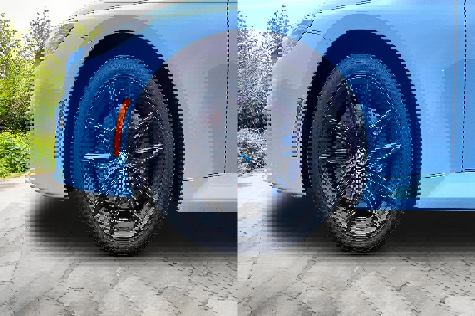 Used 2024 BMW M2 w/ Lighting Package image 9